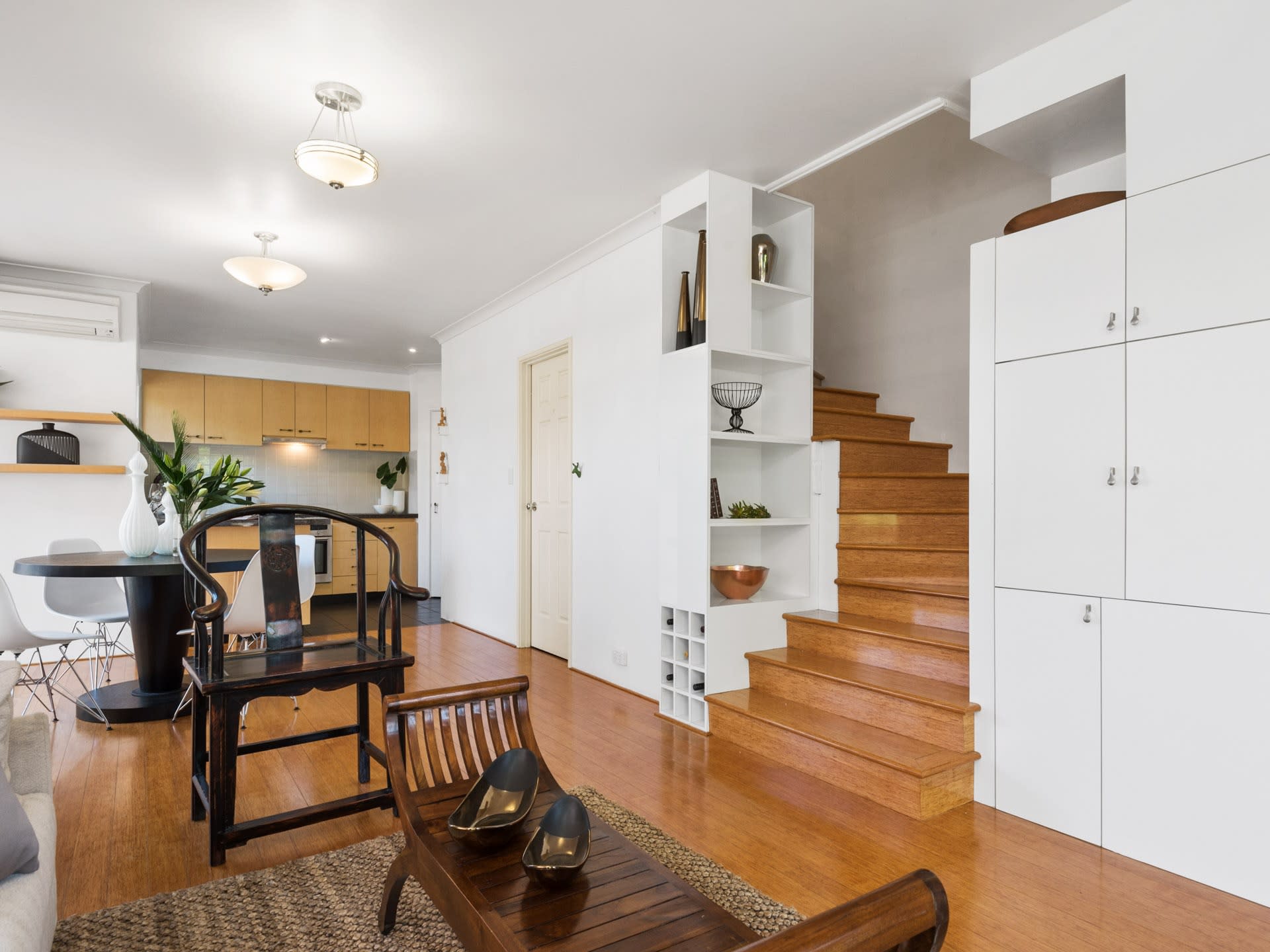 17 BURGESS ST, LEEDERVILLE WA 6007, 0 chambres, 0 salles de bain, Townhouse