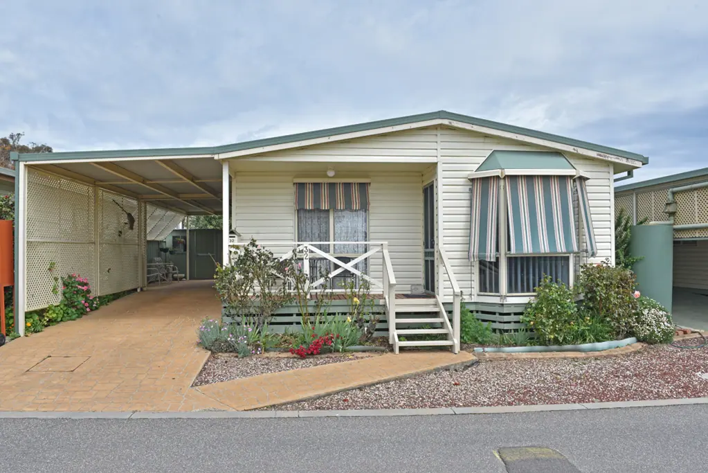 60/266 High Street, Kangaroo Flat, VIC 3555