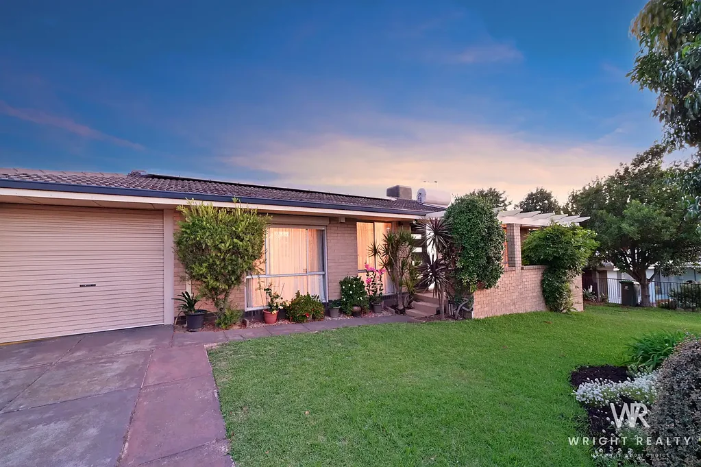 Hamersley 3房  Relaxed Multi-Zone Living with a Pool