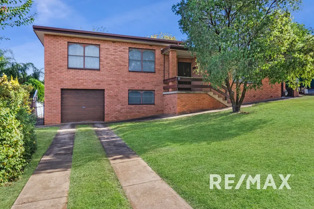 42 William Street, Junee, NSW 2663