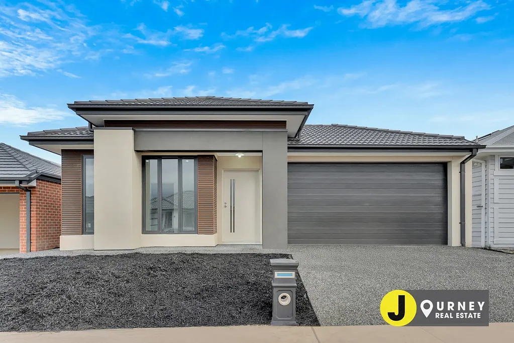 Brand New Four-Bedroom Family Home in Pakenham
