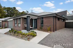 2/83 Churnwood Drive, Fletcher