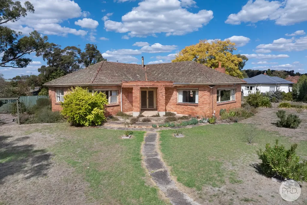 154 Ballarat Road, Creswick, VIC 3363