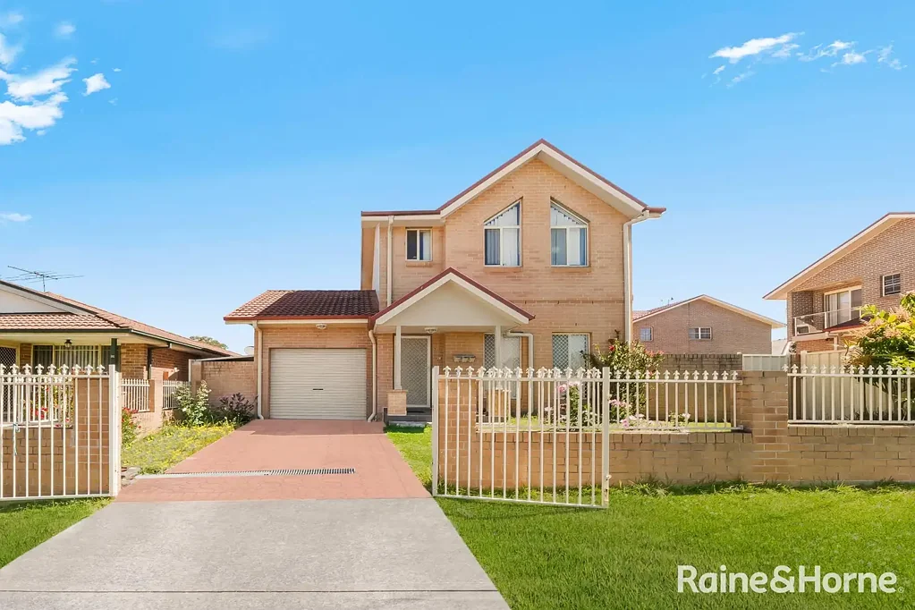 Macquarie Fields 3Zimmer LOVELY TOWNHOUSE CLOSE TO ALL AMENITIES