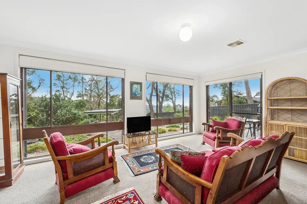 43 Claines Crescent, Wentworth Falls, NSW 2782