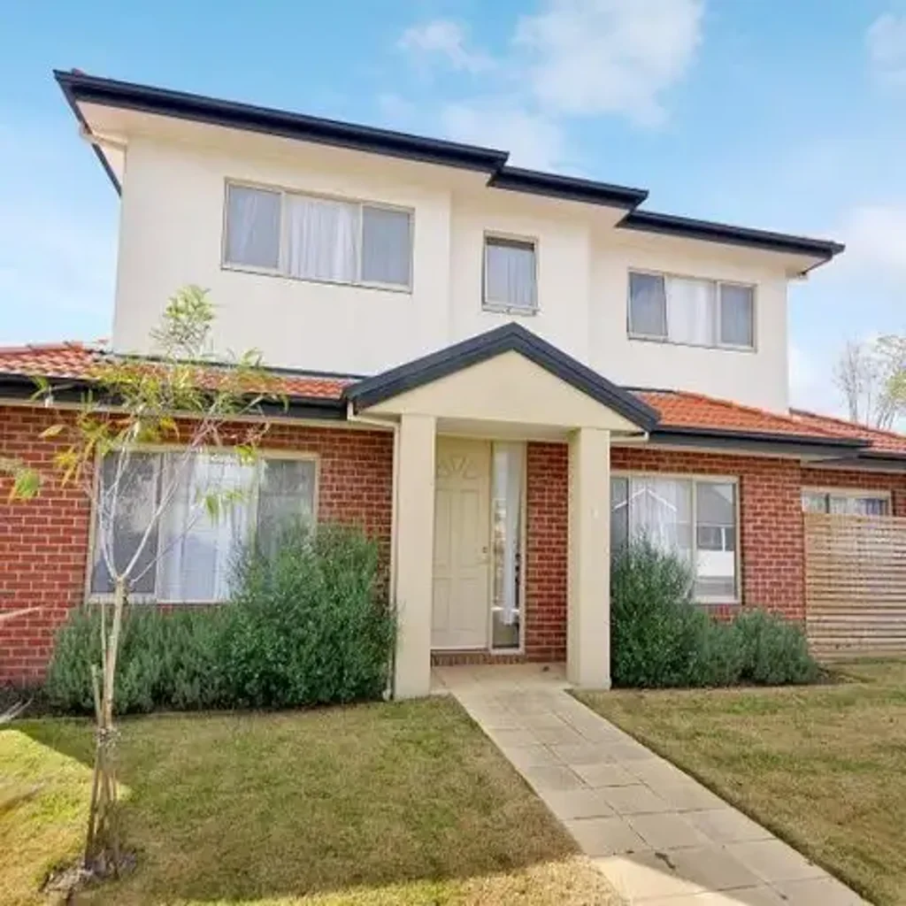 Three bedroom townhouse