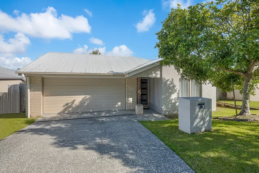 Coomera 4कमरा Owner Said "Get it SOLD!"