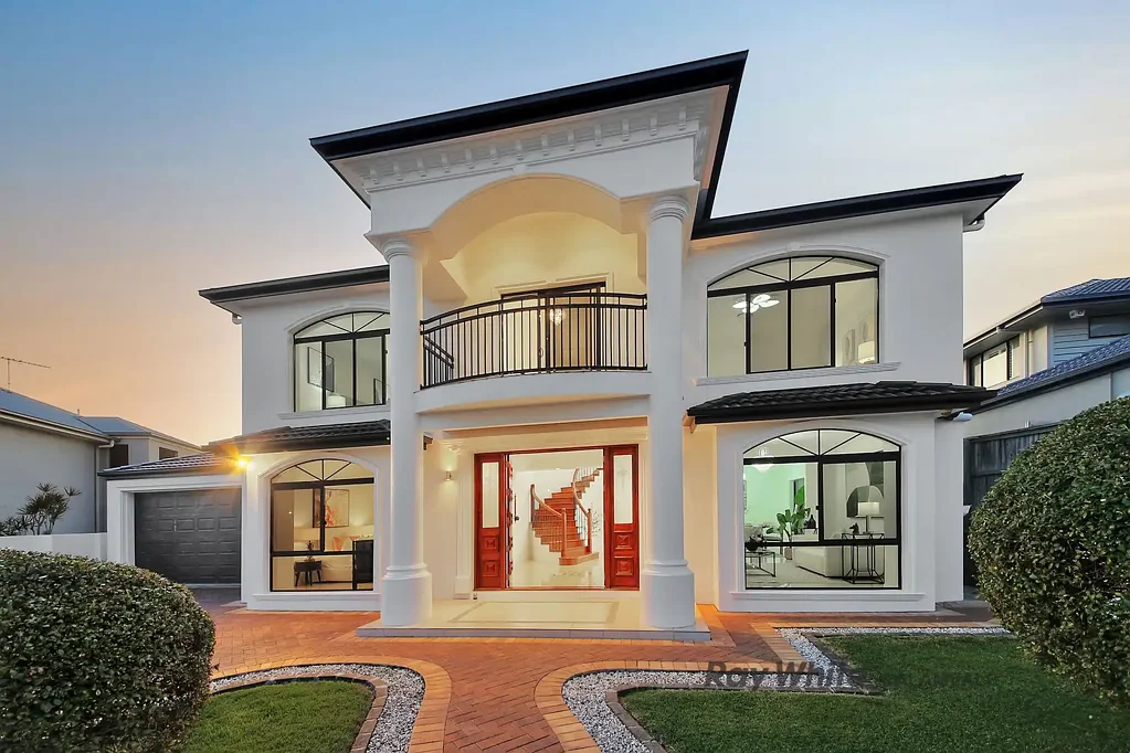 Stretton 5 Bedroom A Grand Family Estate of Sophistication, Scale & Serenity