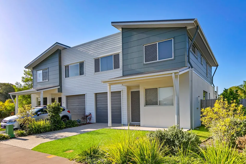 Stunning Fully Furnished Townhouse near Maroochy River