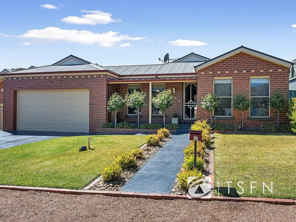 13 Correa Avenue, Kangaroo Flat, VIC 3555