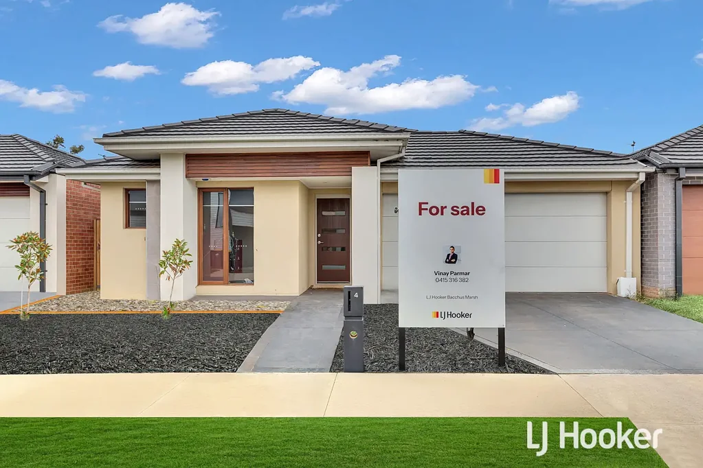 Maddingley 4 Bedroom Modern Living or Smart Investment - Only 4 Years Young!