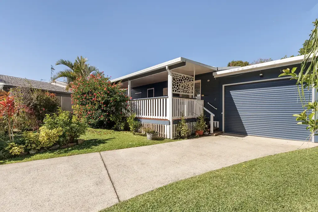 Tewantin 2 Bedroom Light-Filled, Low-Maintenance & Ready to Enjoy