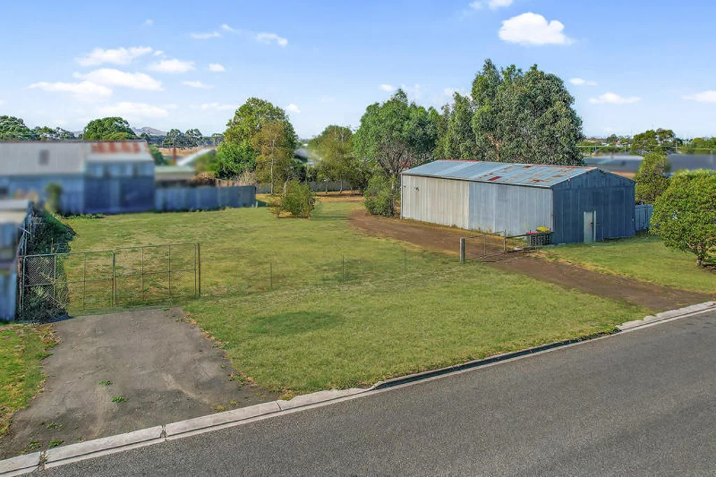 Terang Two Titles - Big Block In CBD