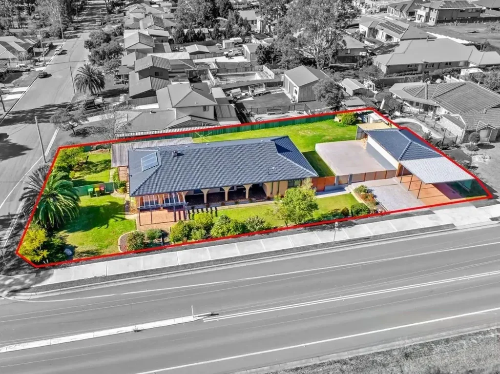 Spacious Family Home with Ample Parking & Outdoor Space