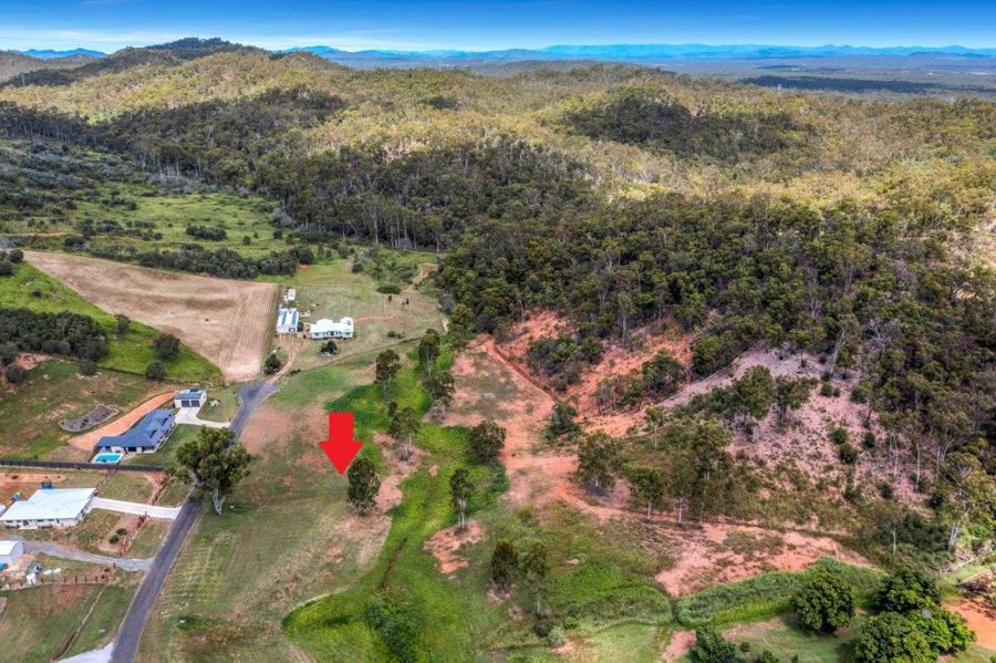 152 LORNA CR, BURUA QLD 4680, 0 Kuwarto, 0 Banyo, Section