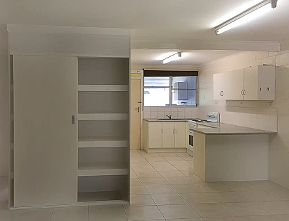 137 Albert Street, Cranbrook, QLD 4814, 6 Kuwarto, 2 Banyo, Apartment