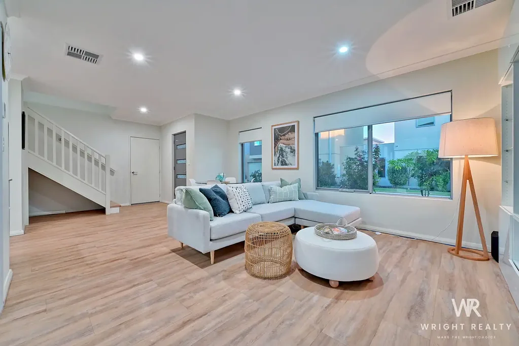 Madeley 3ਬੈੱਡਰੂਮ Modern, Spacious and Easy-care Living