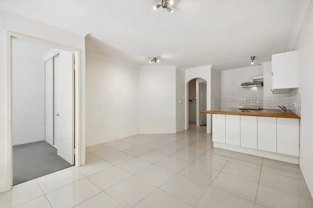 STUNNING 2x1 IN GREAT LOCATION