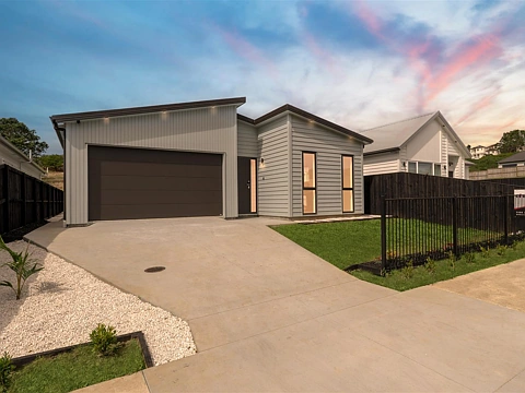 Gulf Harbour 4房  Brand New Executive Home, Premium Craftsmanship!