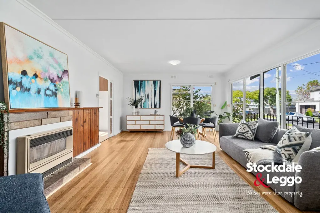 Broadmeadows 5Habitaciones Extended Family Home on 613m² – Ideal Investment or Development Opportunity (STCA)
