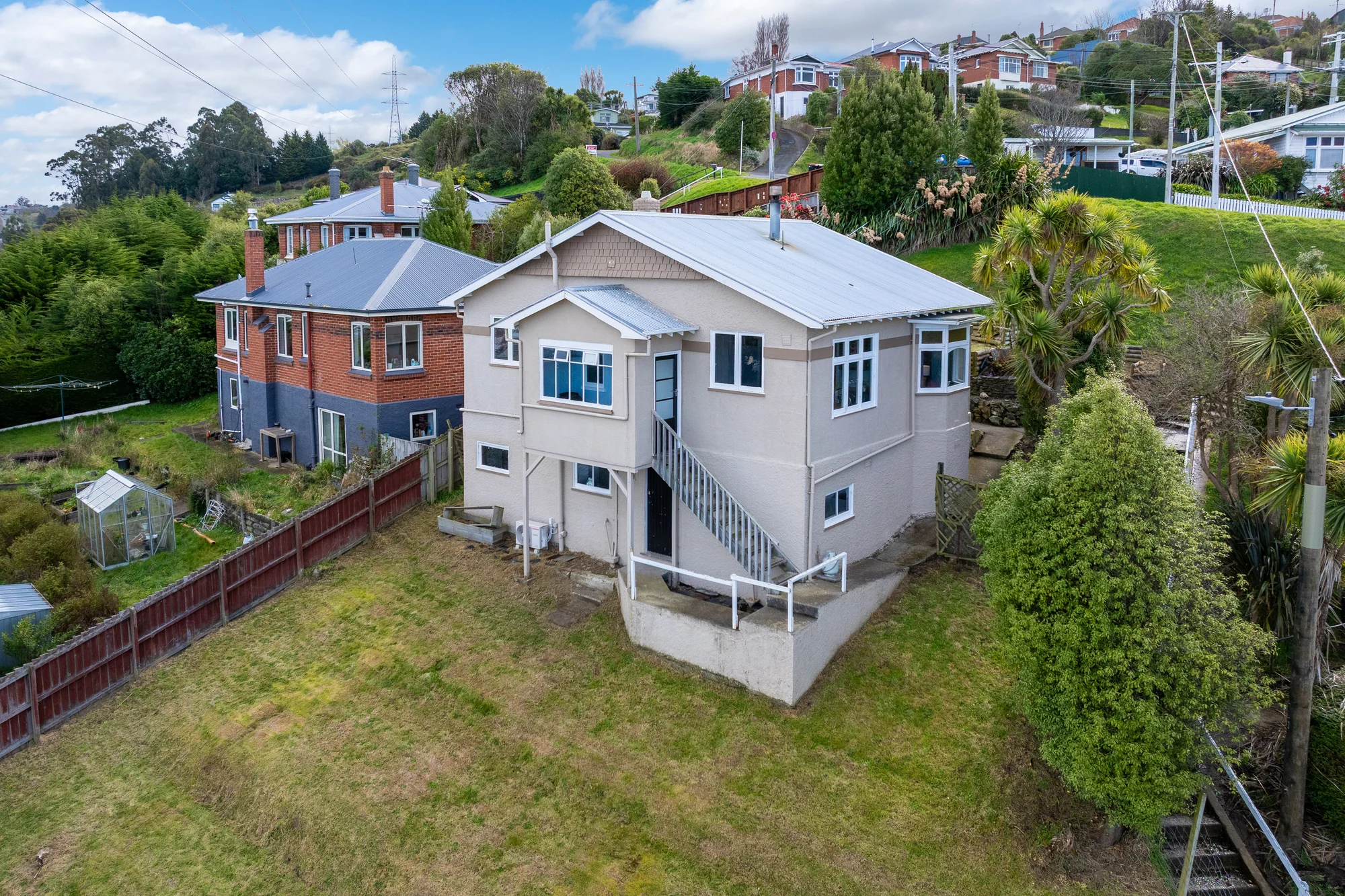 Clyde Hill 2房 Views, Character & Opportunity on Forfar