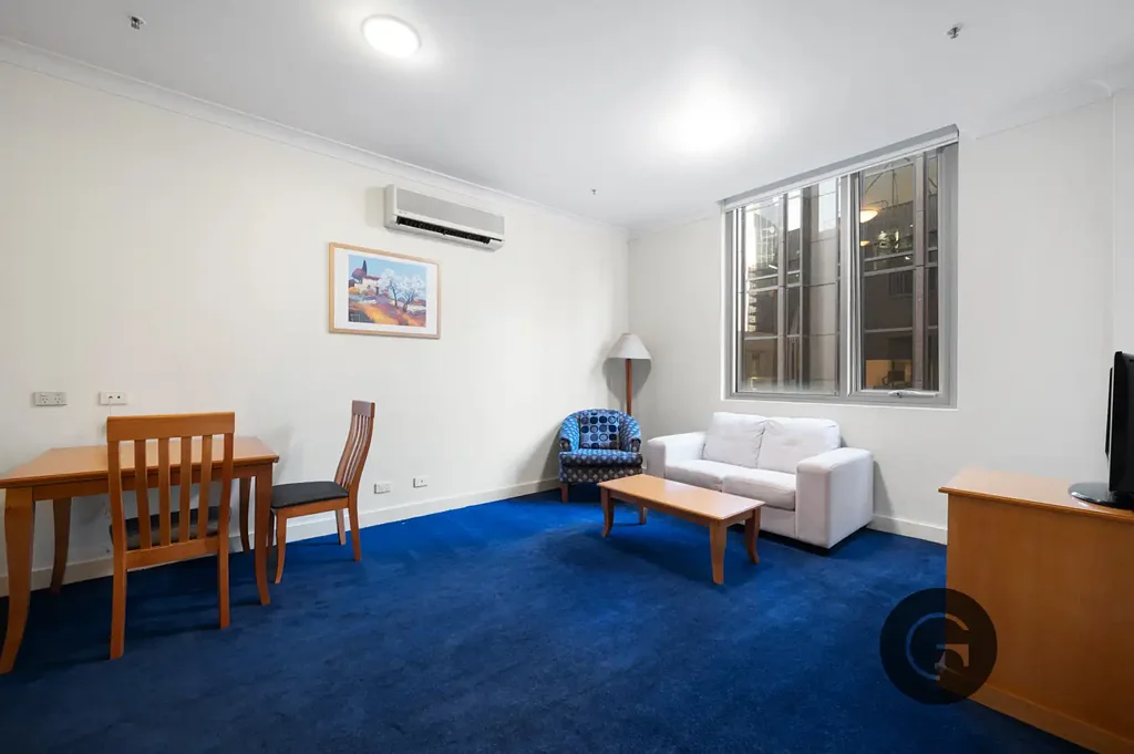 Spacious Light Filled One Bedroom Apartment