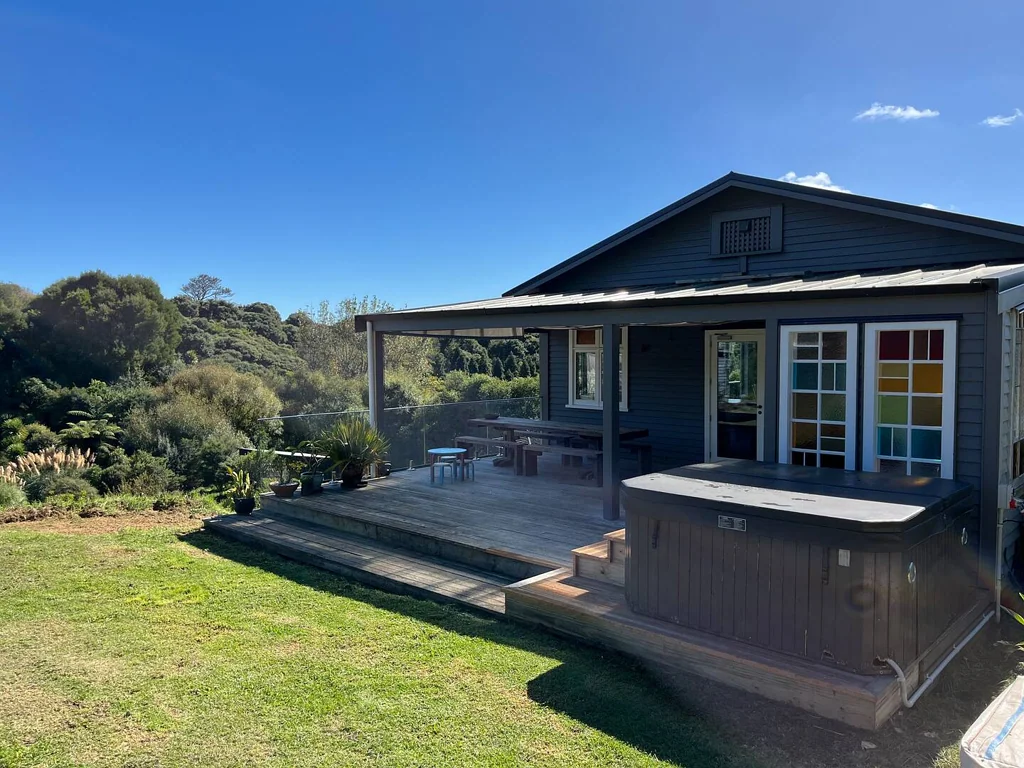 SHORT TERM    472 Wainui Road