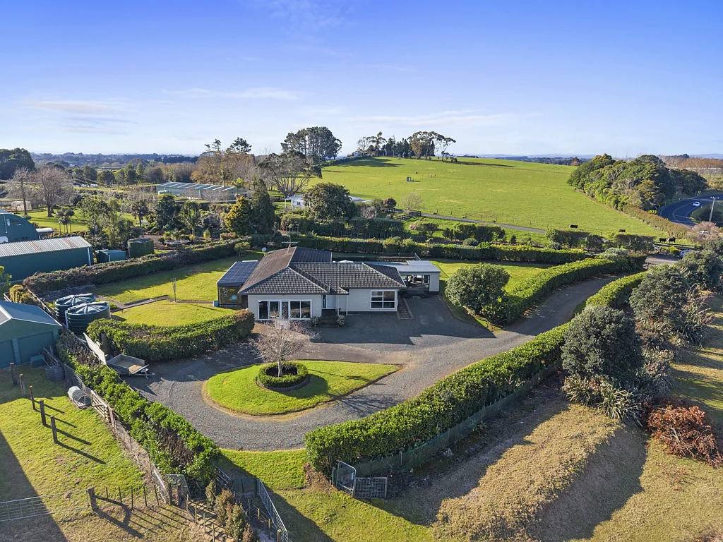 Waiuku Lifestyle living with space, comfort and style