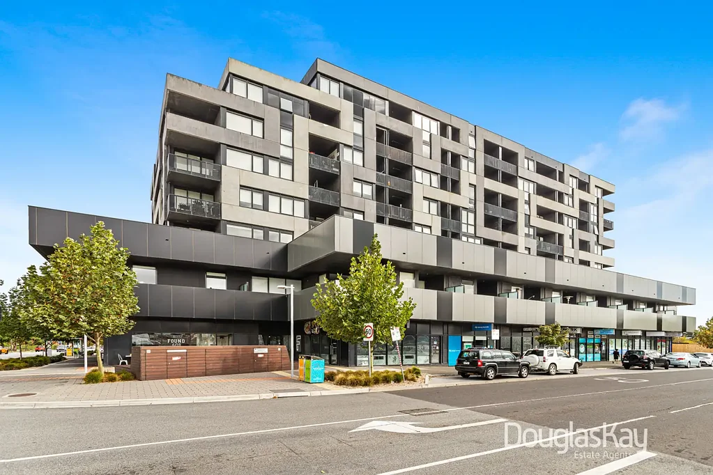 Sunshine 2 Bedroom Secure and Stylish in Central Sunshine.