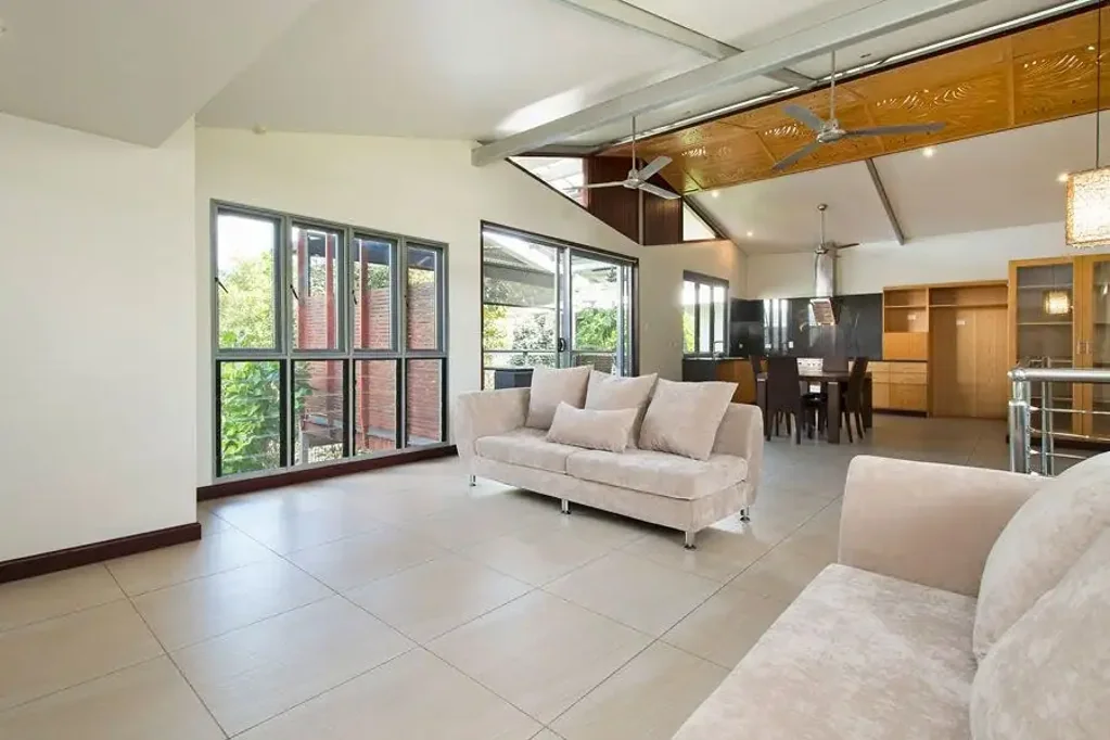 Award Winning Executive House 3 Bedroom