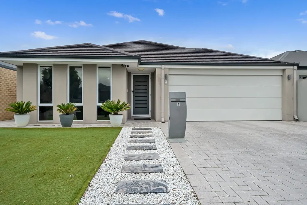 Queens Park 4 Bedroom Prestige, position & perfection