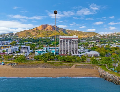 206/72-74 The Strand, North Ward, Townsville, 3 침실, 2 욕실, Apartment