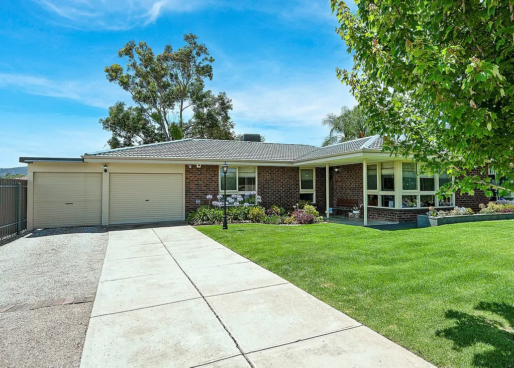13 Heysen Avenue, Hope Valley, SA 5090