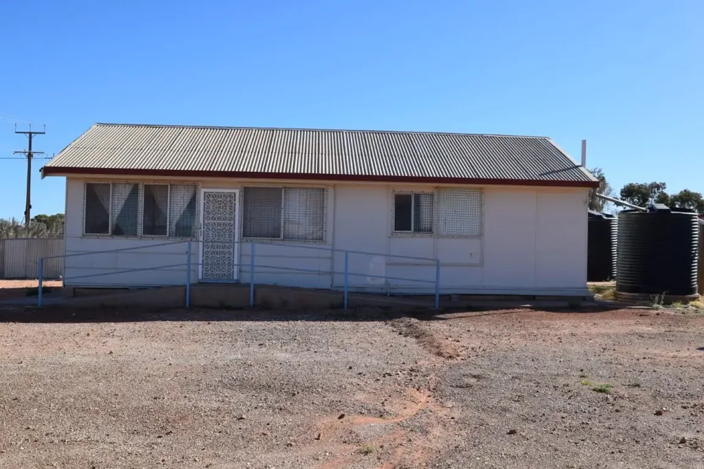 Coober Pedy 2ห้องนอน Two-bedroom aboveground house on corner parcel