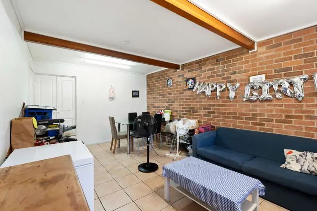 Koongal 2कमरा HIGH RENTAL RENTURNS 2 BEDROOM TOWNHOUSE Offers over $298,000