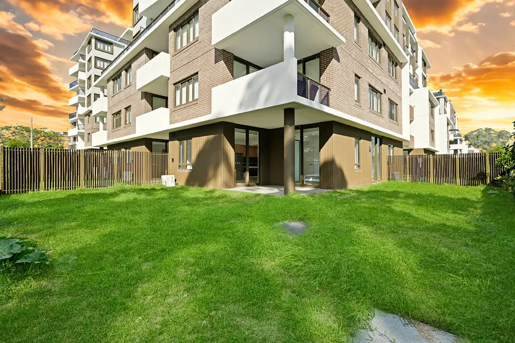 St Marys 2ਬੈੱਡਰੂਮ Modern Apartment with Huge Outdoor Space!