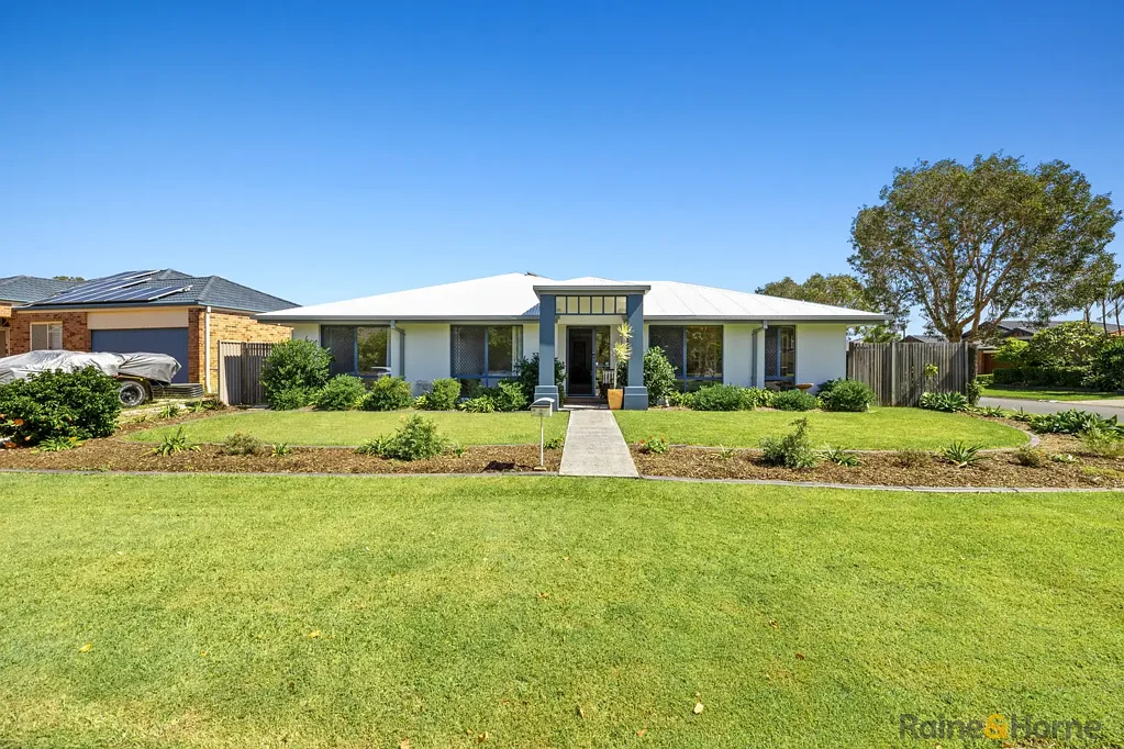 2 Yamba Street, Pottsville, NSW 2489