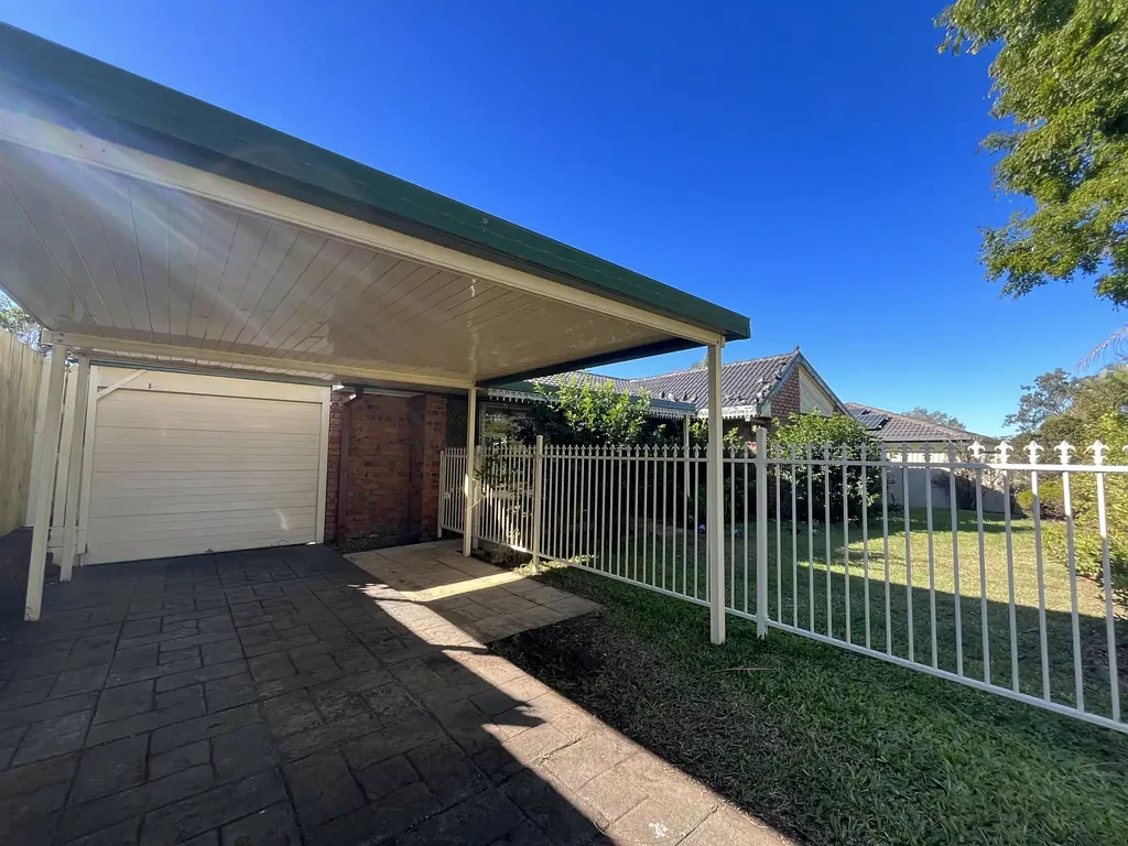Charming Family Home in a Peaceful, Parkside Location!