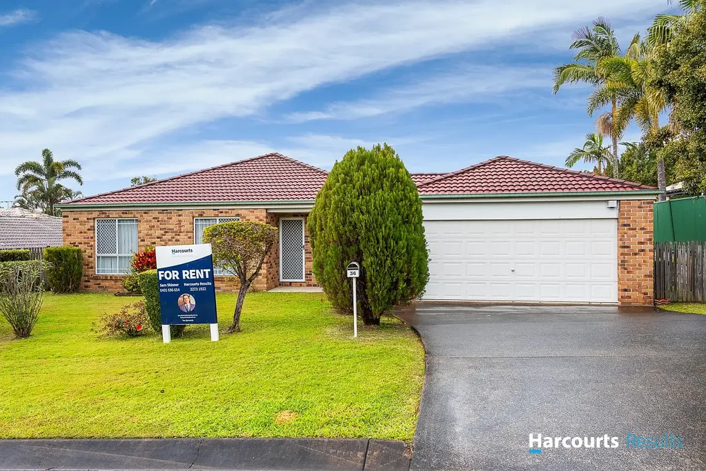 Repriced:   3 living areas  - Family-Sized Living in the Heart of Calamvale