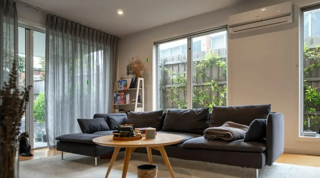 Experience Designer Living in a Stylish 3-Bedroom Residence!