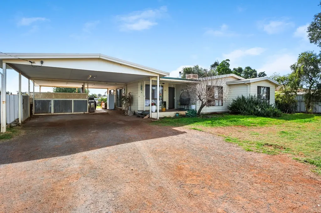 Victory Heights 4房  Spacious Block with Ideal Family Home