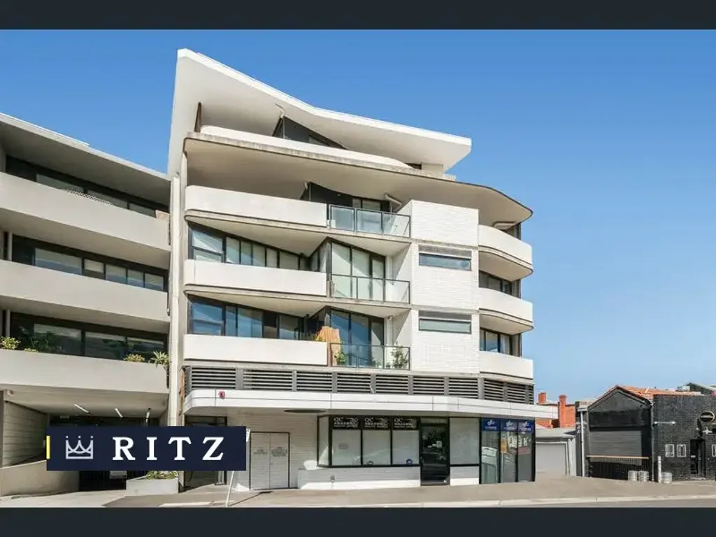 Convenient Lifestyle in the Heart of Carnegie