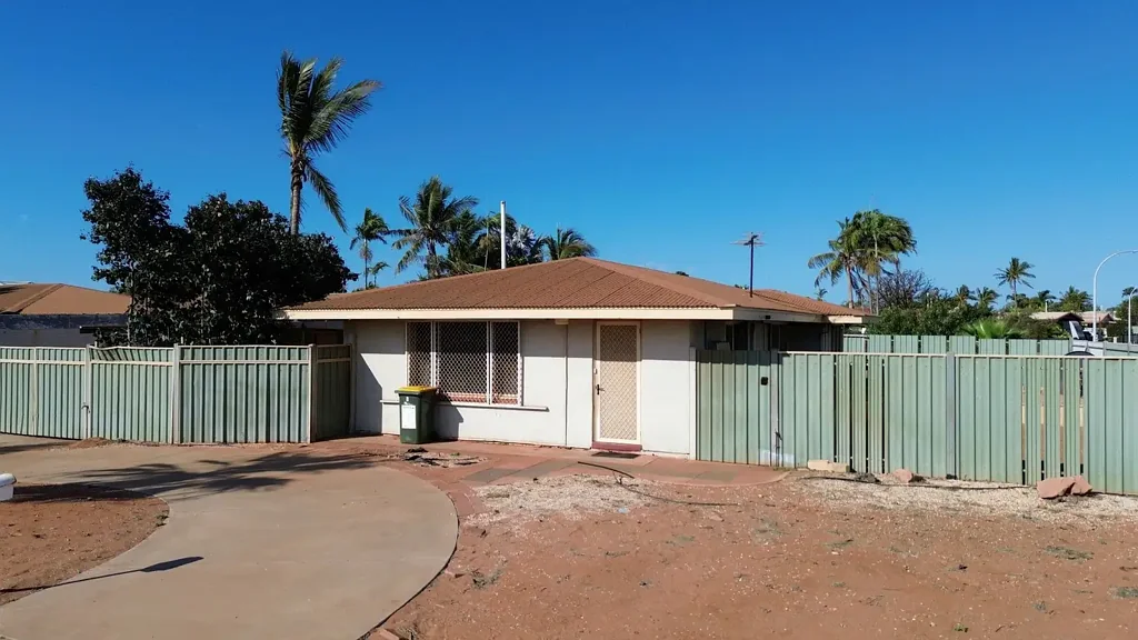 4 Bedroom Cooke Point Home with Inground Pool
