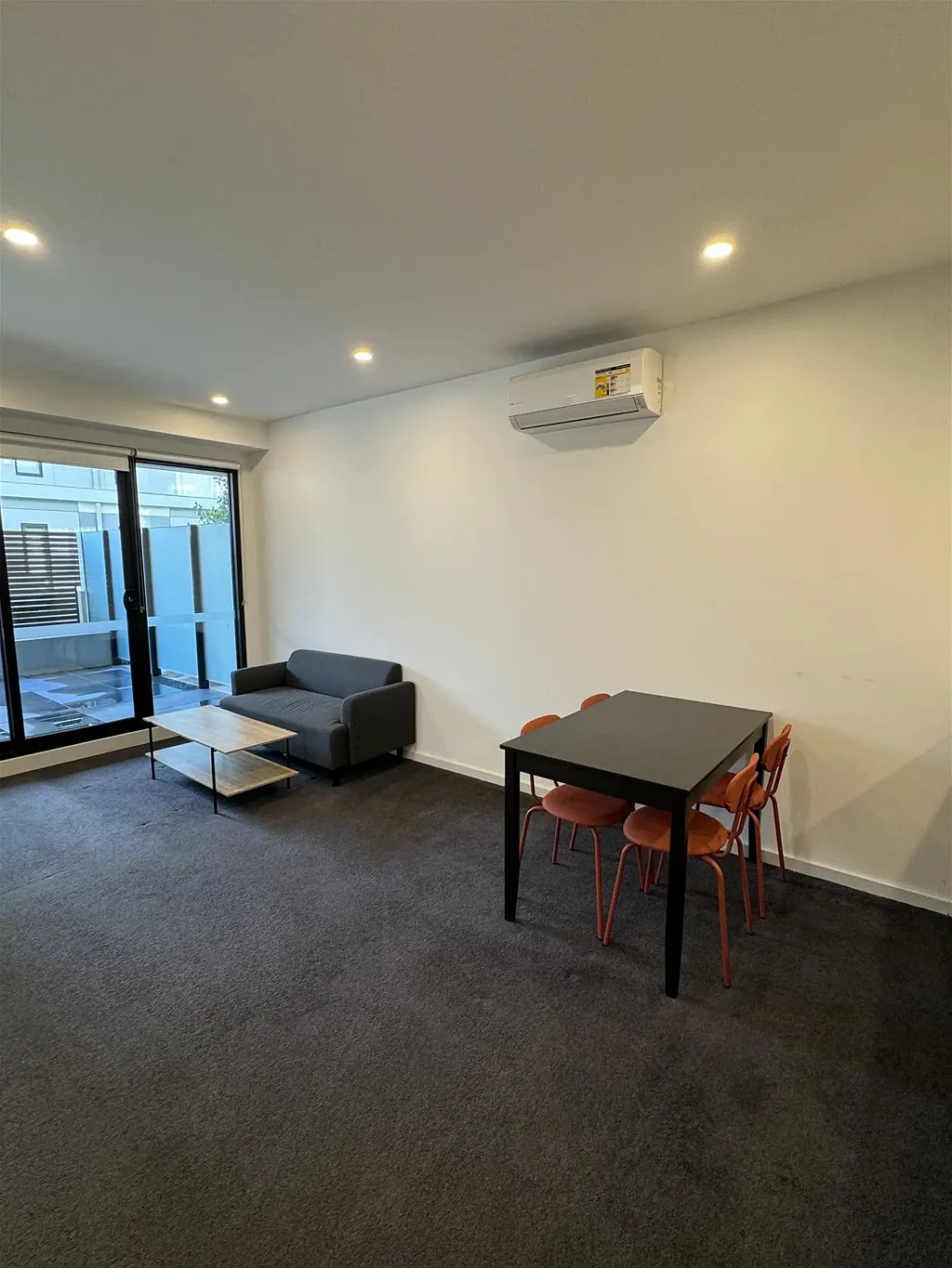 Fully Furnished 2 Bedrooms 2 Bathroom apartment