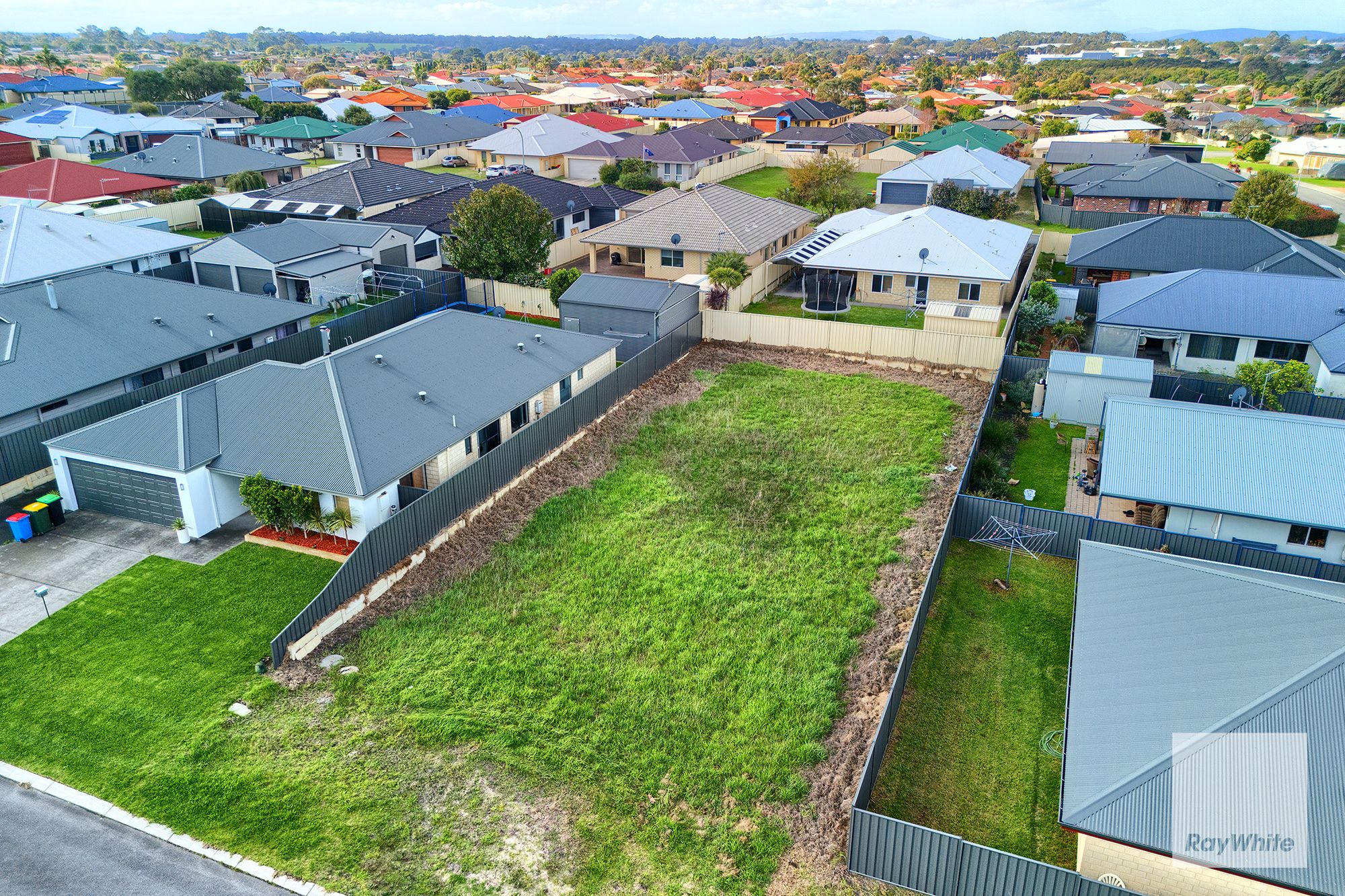 13 GODDARD WAY, MCKAIL WA 6330, 0 habitaciones, 0 baños, Section