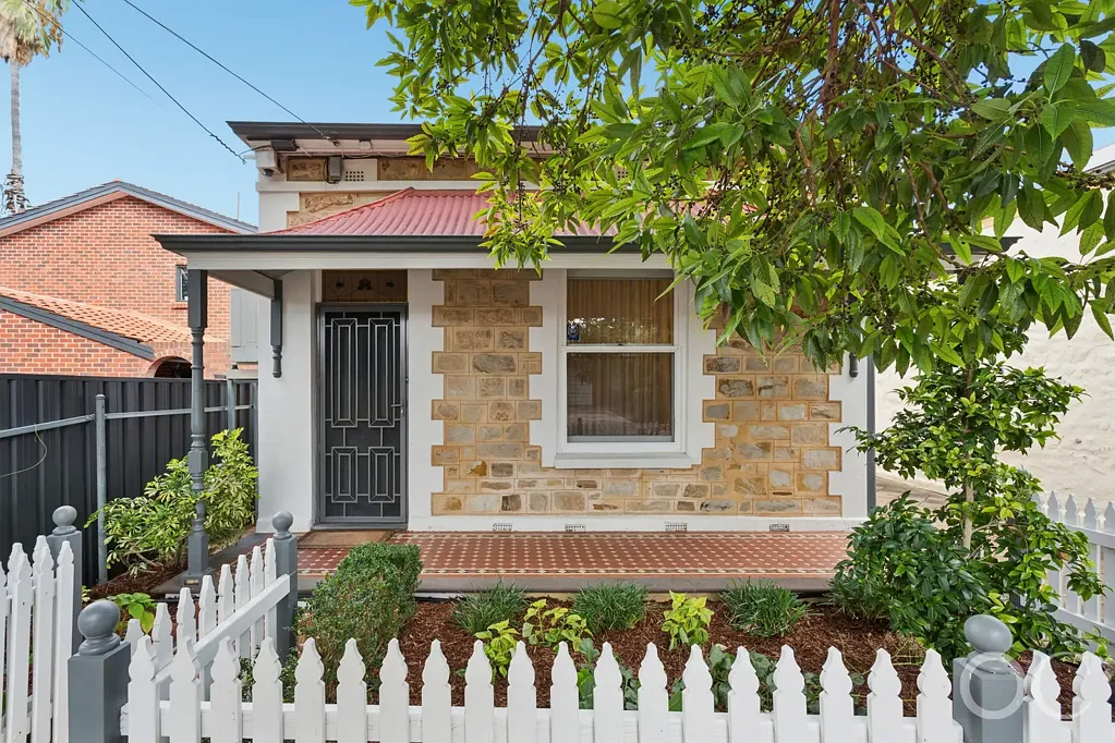 Collinswood 3chambre Open the Door to Character & Lifestyle