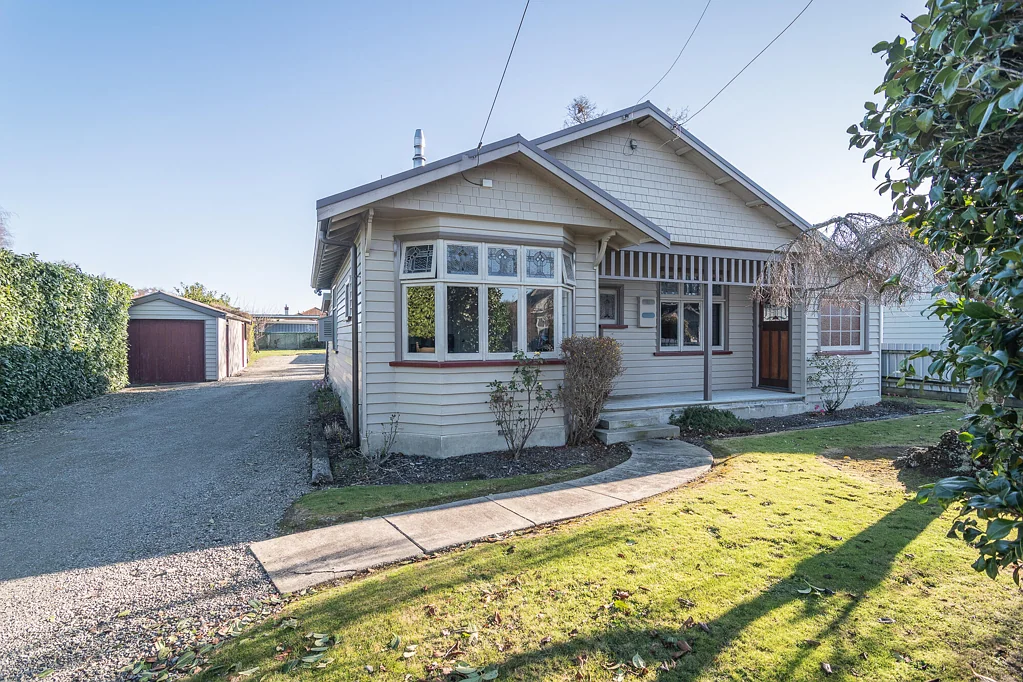 Temuka 2Moenga Mechanic's dream home