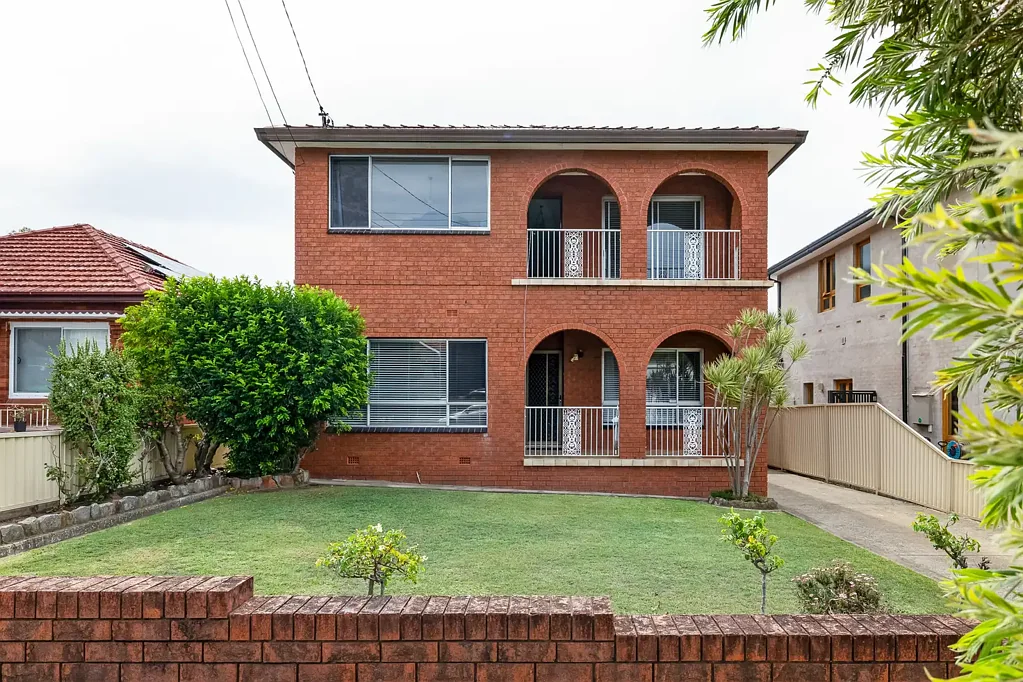 Earlwood 5 Slaapkamer Extraordinary family estate in central Earlwood