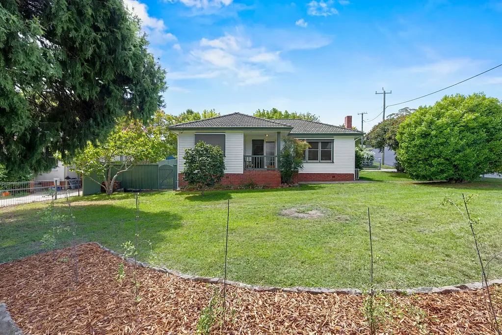9 Dandar Road, Bega, NSW 2550