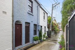 12 Batman Lane, Surry Hills